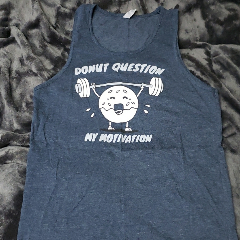 Workout tank 🍩💪